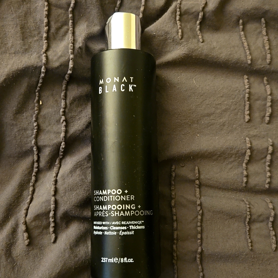 Monat Black Shampoo + Conditioner
